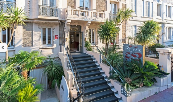 Отель Renoir